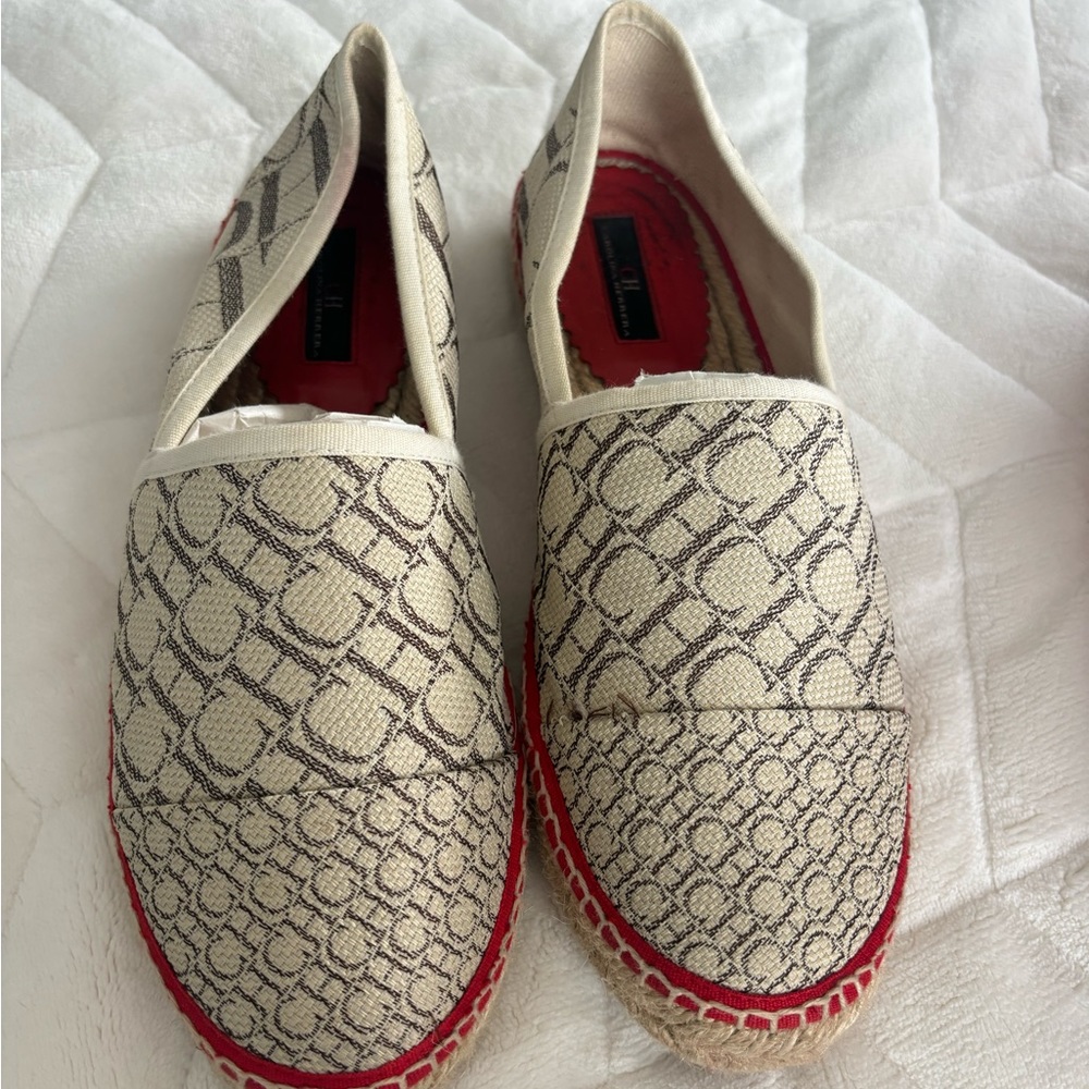 Carolina Herrera flats